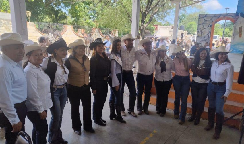 Mainero presente en el aniversario municipal de Padilla, Tamaulipas