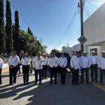 Mainero celebra con alegría el Desfile de Primavera